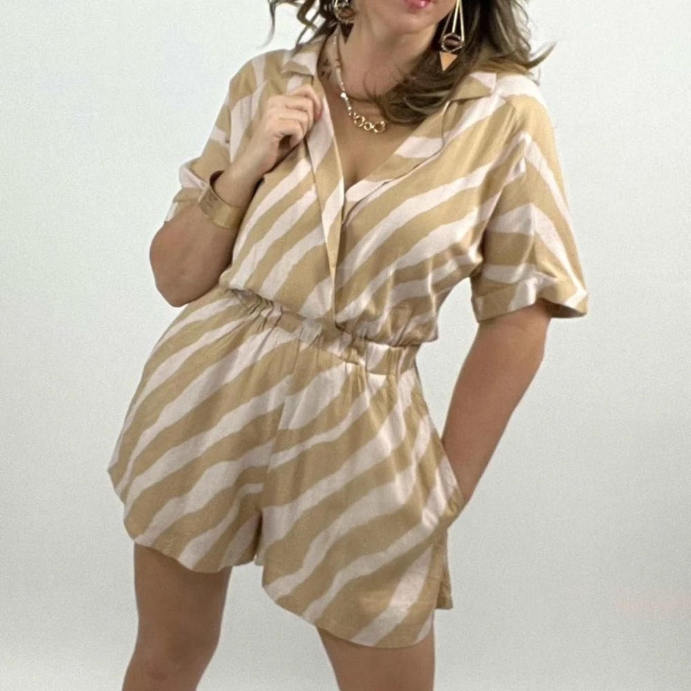 Mustard Seed‎ The Camille Romper Linen Blend